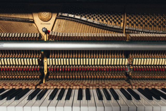 How Much Does it Cost to Tune a Piano? - Clairevoire