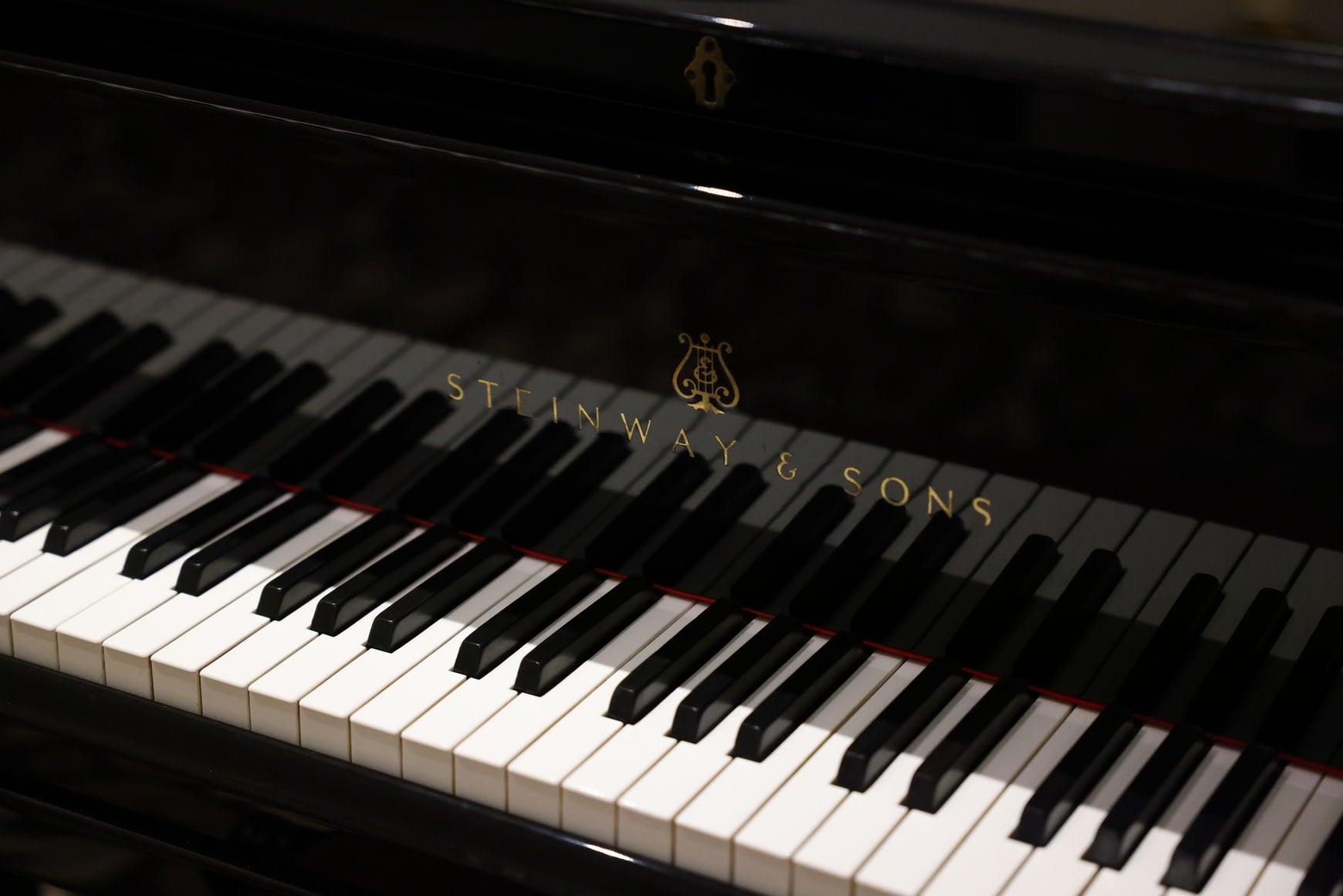 The Unconventional Guide to Steinway Piano Sizes